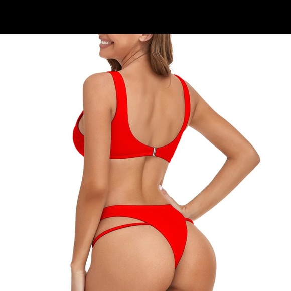 SherryDC Women's Sexy Scoop Neck Padded Cutout
Strappy Thong Bikini Set Swimsuit - Picture 5 of 5